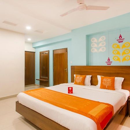 โอโย 11400 เดอะ ดาวน์ทาวน์ สวีท Hotel ไฮเดอราบัด ภายนอก รูปภาพ